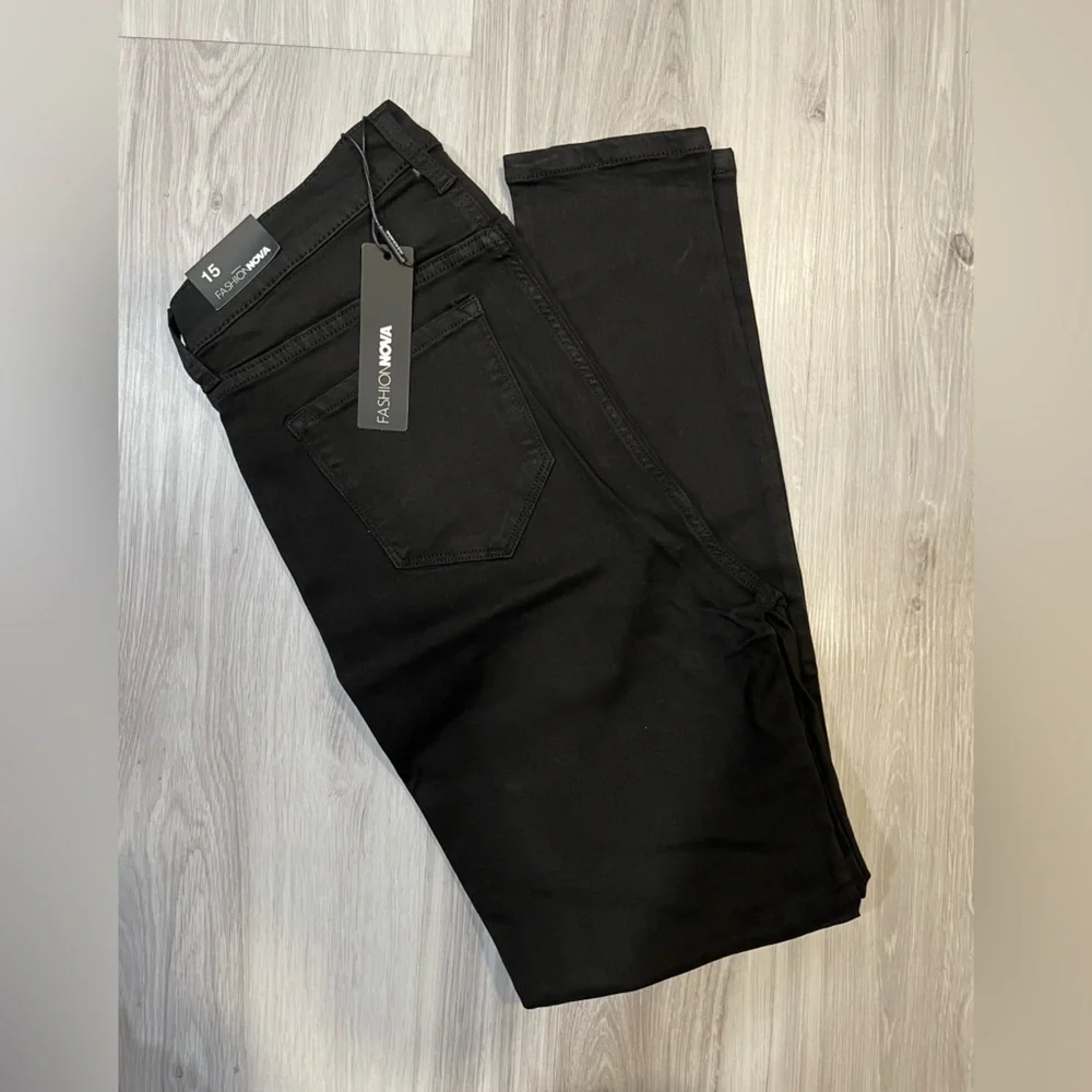 Fashion Nova Classic Black Denim size‎ #15
